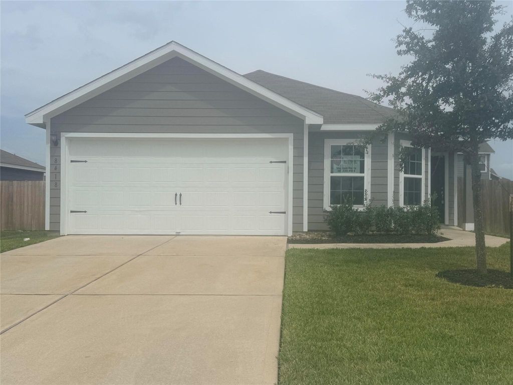 8418 Rayburn Road, Cove, TX 77523