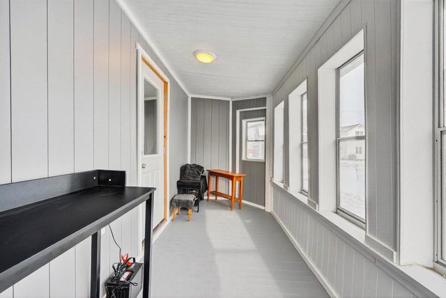 427 W 12th Avenue, Oshkosh, WI 54902