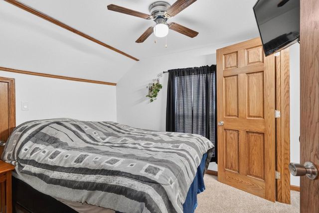 427 W 12th Avenue, Oshkosh, WI 54902