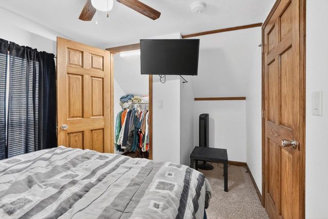 427 W 12th Avenue, Oshkosh, WI 54902