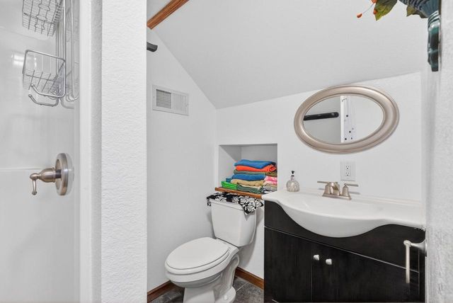 427 W 12th Avenue, Oshkosh, WI 54902