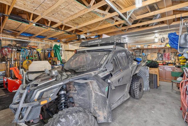 427 W 12th Avenue, Oshkosh, WI 54902