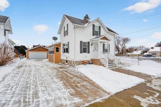 427 W 12th Avenue, Oshkosh, WI 54902