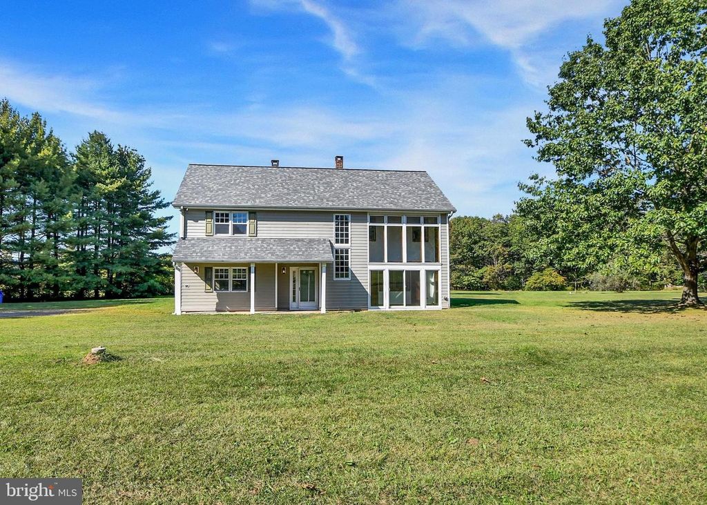 1460 BLUE SCHOOL RD, Perkasie, PA 18944
