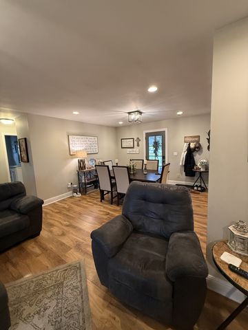 735 Old Highway 52, Lafayette, TN 37083