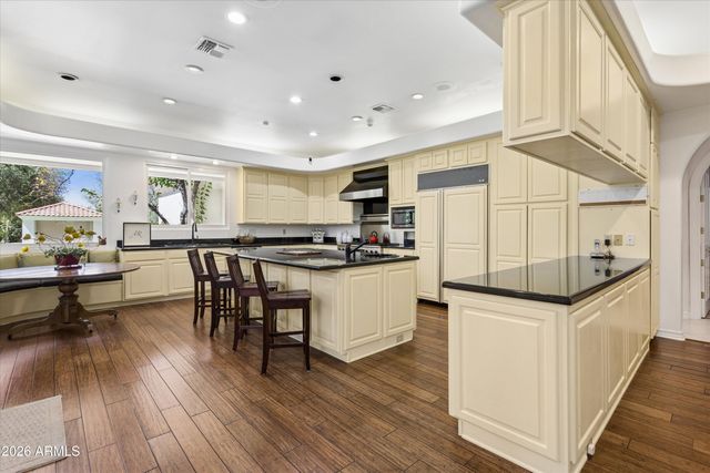 5912 E SAPPHIRE Lane, Paradise Valley, AZ 85253