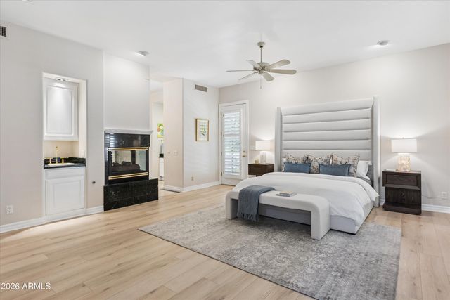 5912 E SAPPHIRE Lane, Paradise Valley, AZ 85253