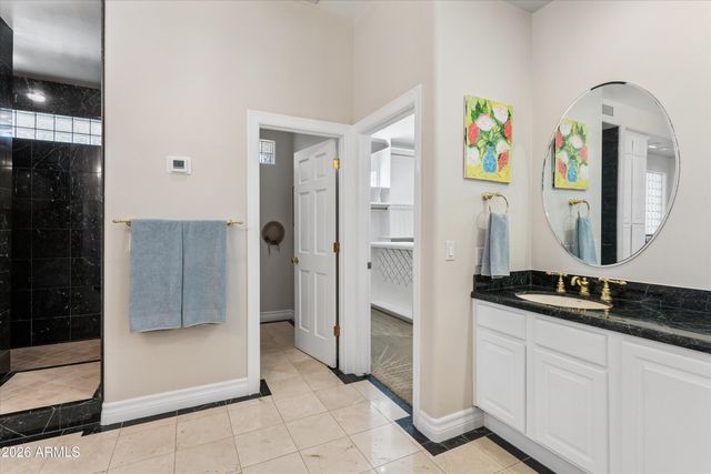 5912 E SAPPHIRE Lane, Paradise Valley, AZ 85253