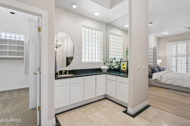 5912 E SAPPHIRE Lane, Paradise Valley, AZ 85253