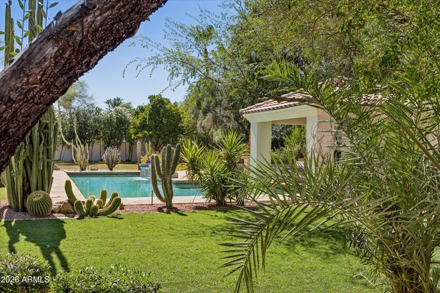 5912 E SAPPHIRE Lane, Paradise Valley, AZ 85253
