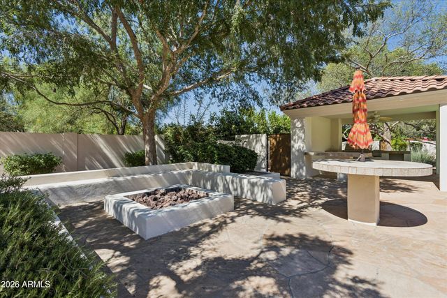 5912 E SAPPHIRE Lane, Paradise Valley, AZ 85253