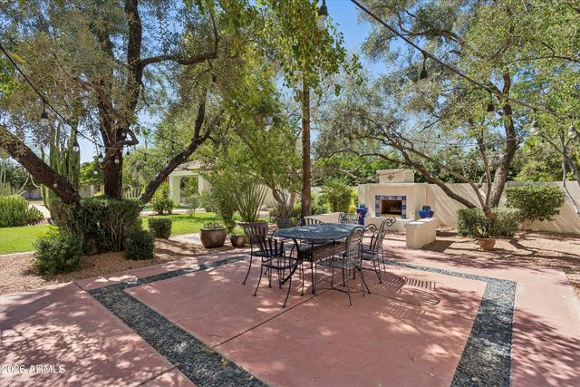 5912 E SAPPHIRE Lane, Paradise Valley, AZ 85253