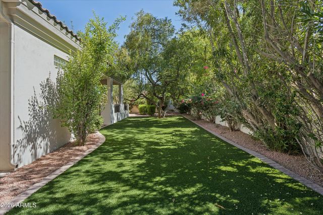5912 E SAPPHIRE Lane, Paradise Valley, AZ 85253