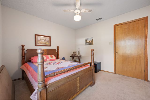 1602 Murry Drive, Cleburne, TX 76033