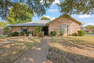 1602 Murry Drive, Cleburne, TX 76033