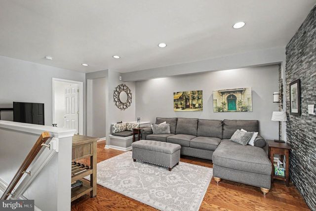 14337 BELLEVILLE AVE, Woodbridge, VA 22193