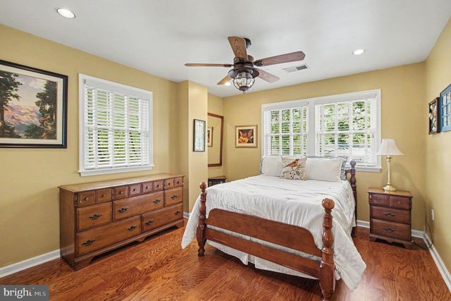 14337 BELLEVILLE AVE, Woodbridge, VA 22193