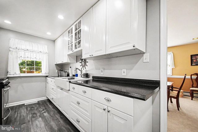 14337 BELLEVILLE AVE, Woodbridge, VA 22193