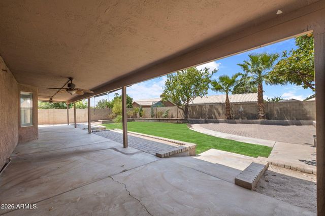 16206 S COUNTRY Place, Chandler, AZ 85225