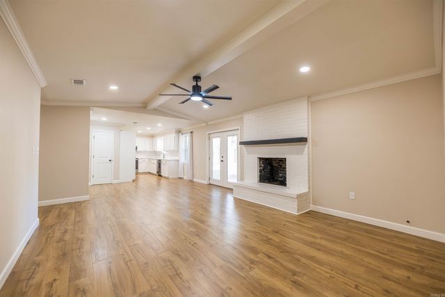 926 Brookwood Dr, El Dorado, AR 71730