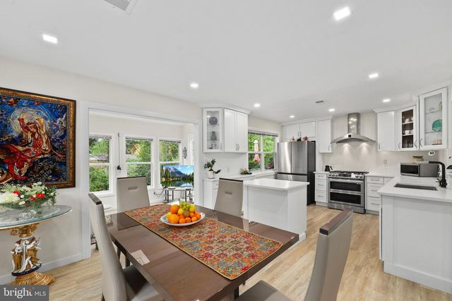10146 SPRING LAKE TER, Fairfax, VA 22030