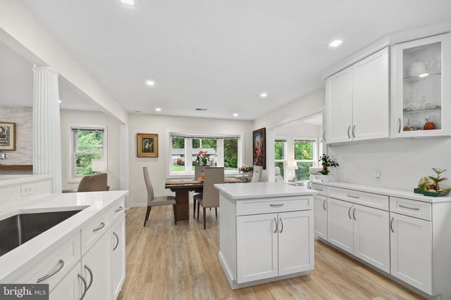 10146 SPRING LAKE TER, Fairfax, VA 22030