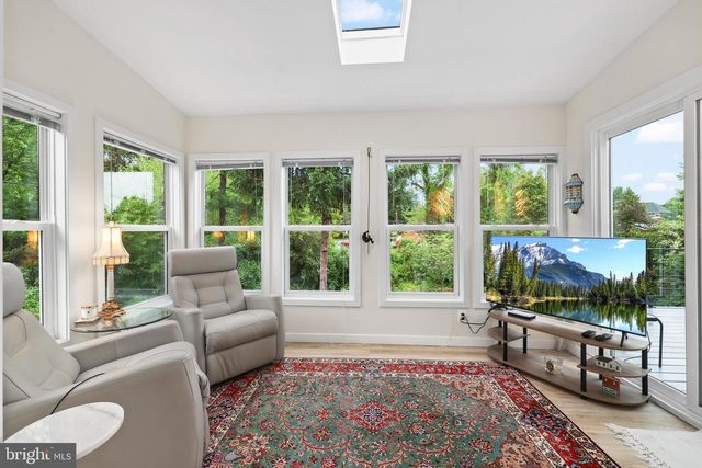 10146 SPRING LAKE TER, Fairfax, VA 22030