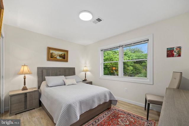 10146 SPRING LAKE TER, Fairfax, VA 22030