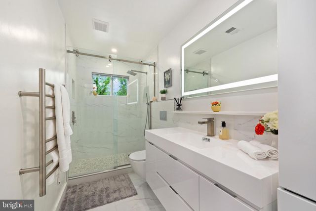 10146 SPRING LAKE TER, Fairfax, VA 22030