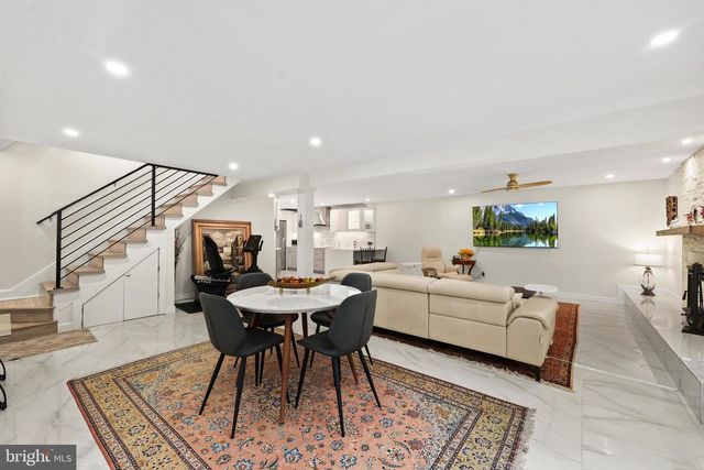 10146 SPRING LAKE TER, Fairfax, VA 22030