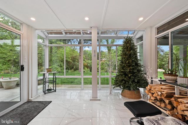 10146 SPRING LAKE TER, Fairfax, VA 22030