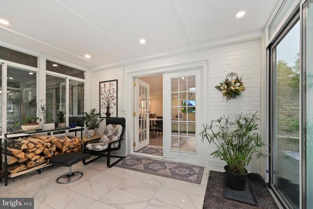 10146 SPRING LAKE TER, Fairfax, VA 22030