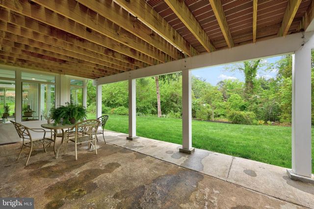 10146 SPRING LAKE TER, Fairfax, VA 22030