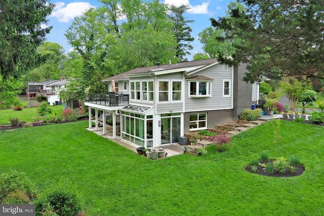 10146 SPRING LAKE TER, Fairfax, VA 22030