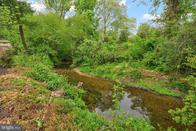 10146 SPRING LAKE TER, Fairfax, VA 22030