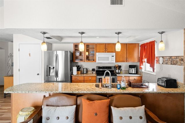 7104 BRAMBLEWOOD DRIVE, Port Richey, FL 34668