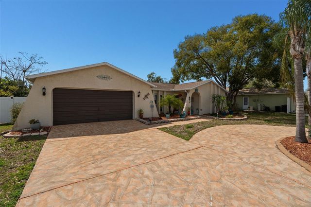 7104 BRAMBLEWOOD DRIVE, Port Richey, FL 34668