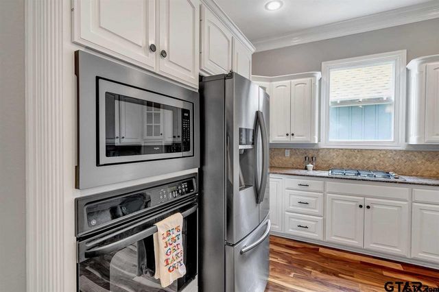 3934 Hanover Pl, Tyler, TX 75701