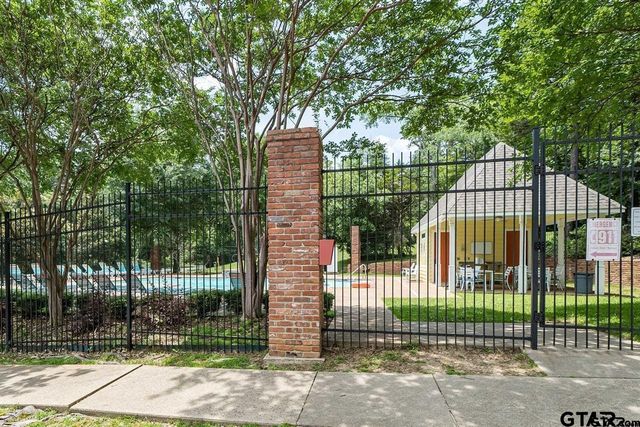 3934 Hanover Pl, Tyler, TX 75701