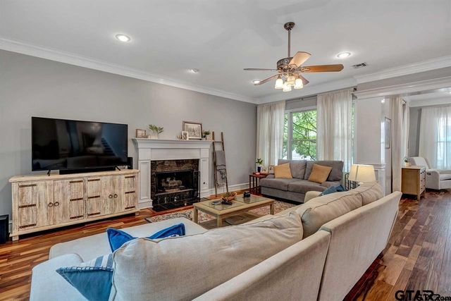 3934 Hanover Pl, Tyler, TX 75701