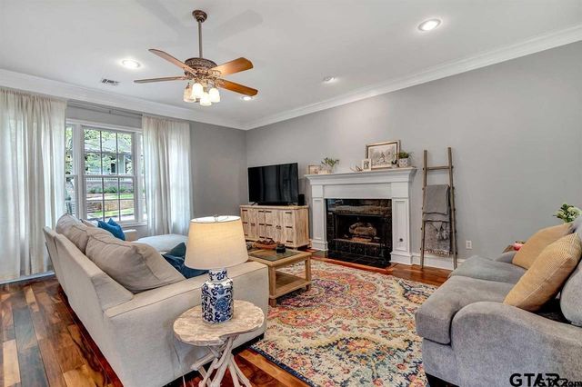 3934 Hanover Pl, Tyler, TX 75701