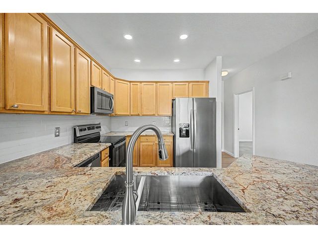 2127 Owens Ave 203, Fort Collins, CO 80528