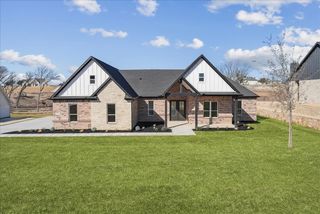 328 Slimp Bluff, Azle, TX 76020