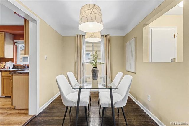 15403 Delaware Avenue, Redford, MI 48239