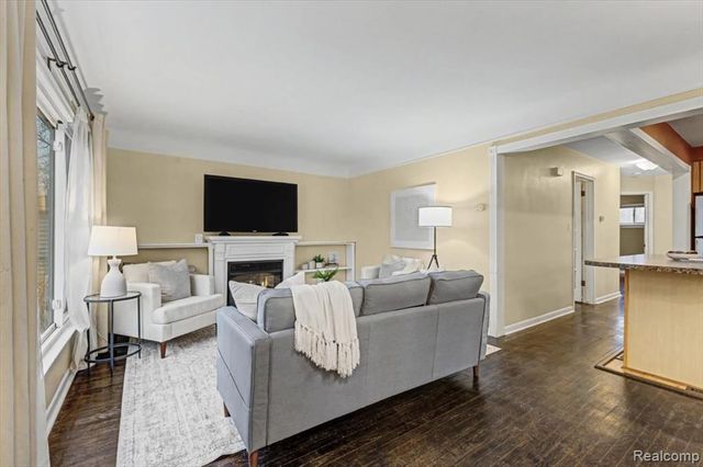 15403 Delaware Avenue, Redford, MI 48239