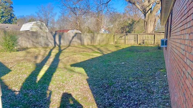 818 MARGIE DR, Memphis, TN 38127