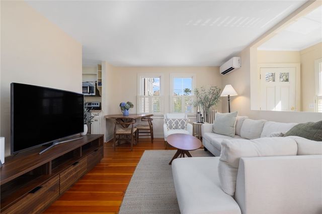 6 Second Street, Newport, RI 02840