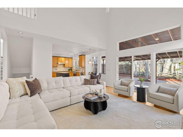 2307 Bluebird Dr, Longmont, CO 80504