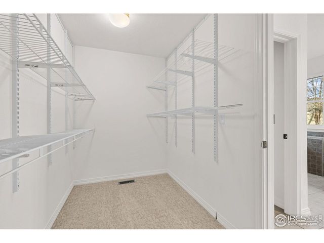 2307 Bluebird Dr, Longmont, CO 80504