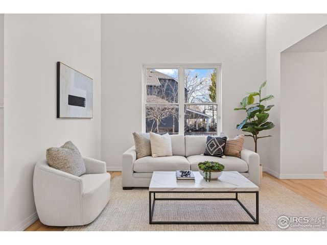 2307 Bluebird Dr, Longmont, CO 80504